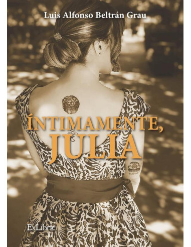 Íntimamente, Julia