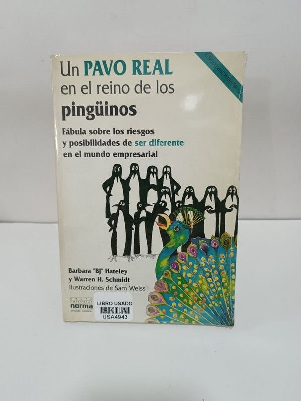 Un pavo real en el reino de los pingüinos