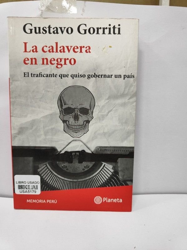 La calavera en negro