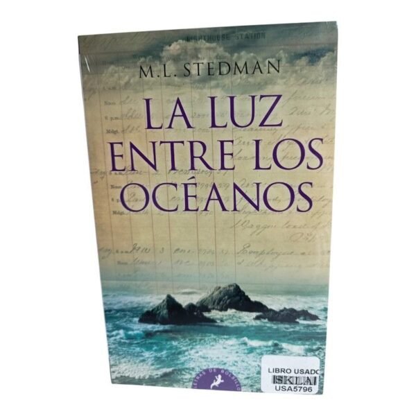 La Luz entre los Océanos